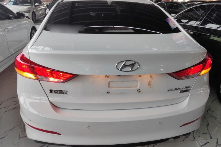 Used Hyundai Elantra 2019 1.4T Dual-Clutch Xuan Dong · Dynamic Model
