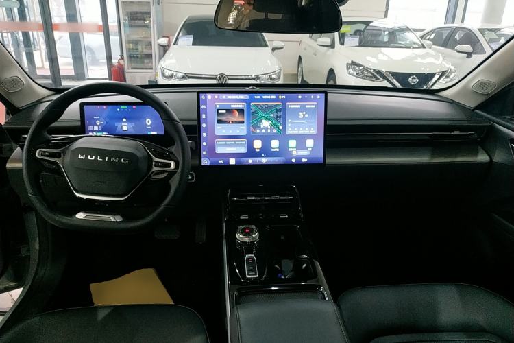 Used Wuling Xingguang 2024 Co-Creation Edition 510 Advanced Model
