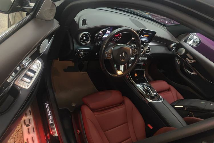 Used Mercedes-Benz GLC 2017 GLC 260 4MATIC Luxury Model