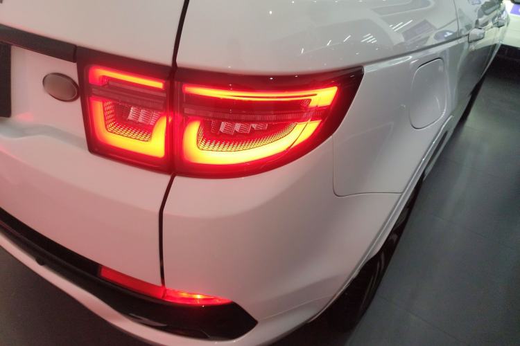 Used Land Rover Discovery Sport 2023 249 PS R-Dynamic SE Performance Tech Edition
