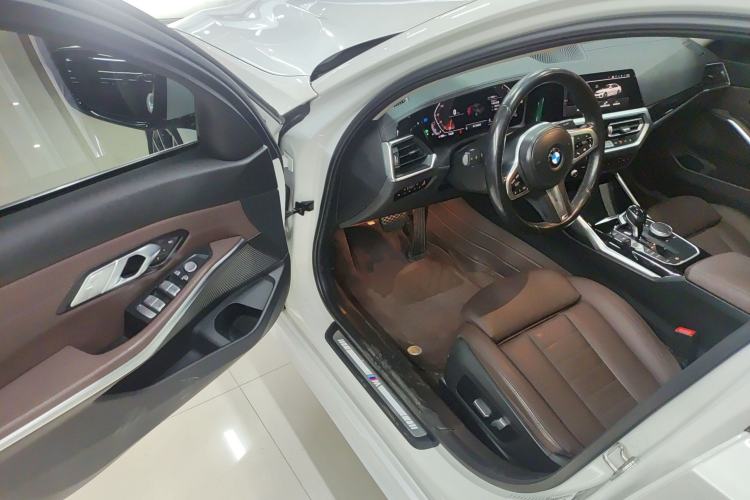 Used BMW 3 Series 2021 Second Facelift 320Li M Sport Package
