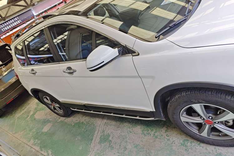 Used Haval H6 2015 Revised Version Sport Edition 1.5T Manual Transmission Two-Wheel Drive Elite Grade
