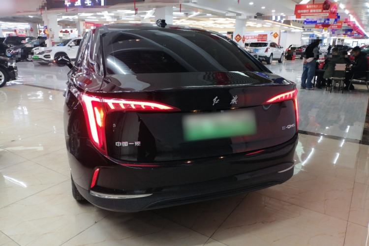 Used Hongqi E-QM5 2022 431 km Charge & Enjoy Edition
