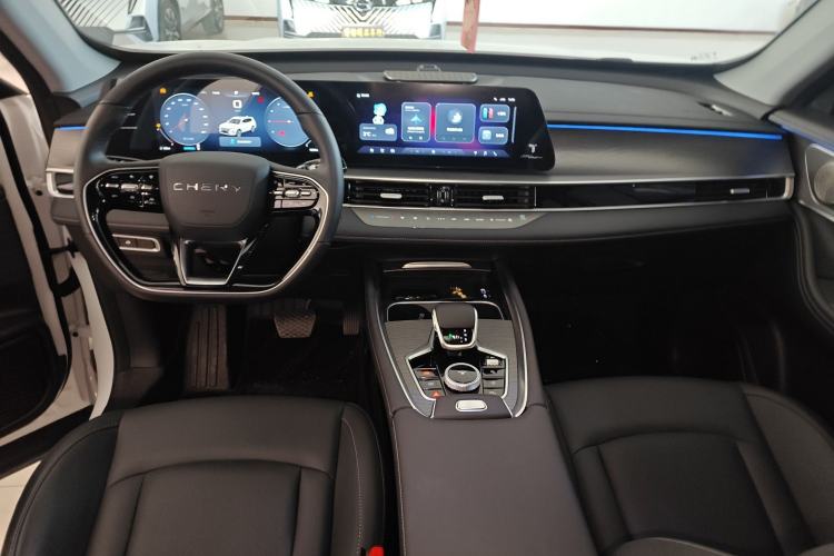 Used Chery Tiggo 8 PRO 2025 290T Two-Wheel-Drive Luxury Edition
