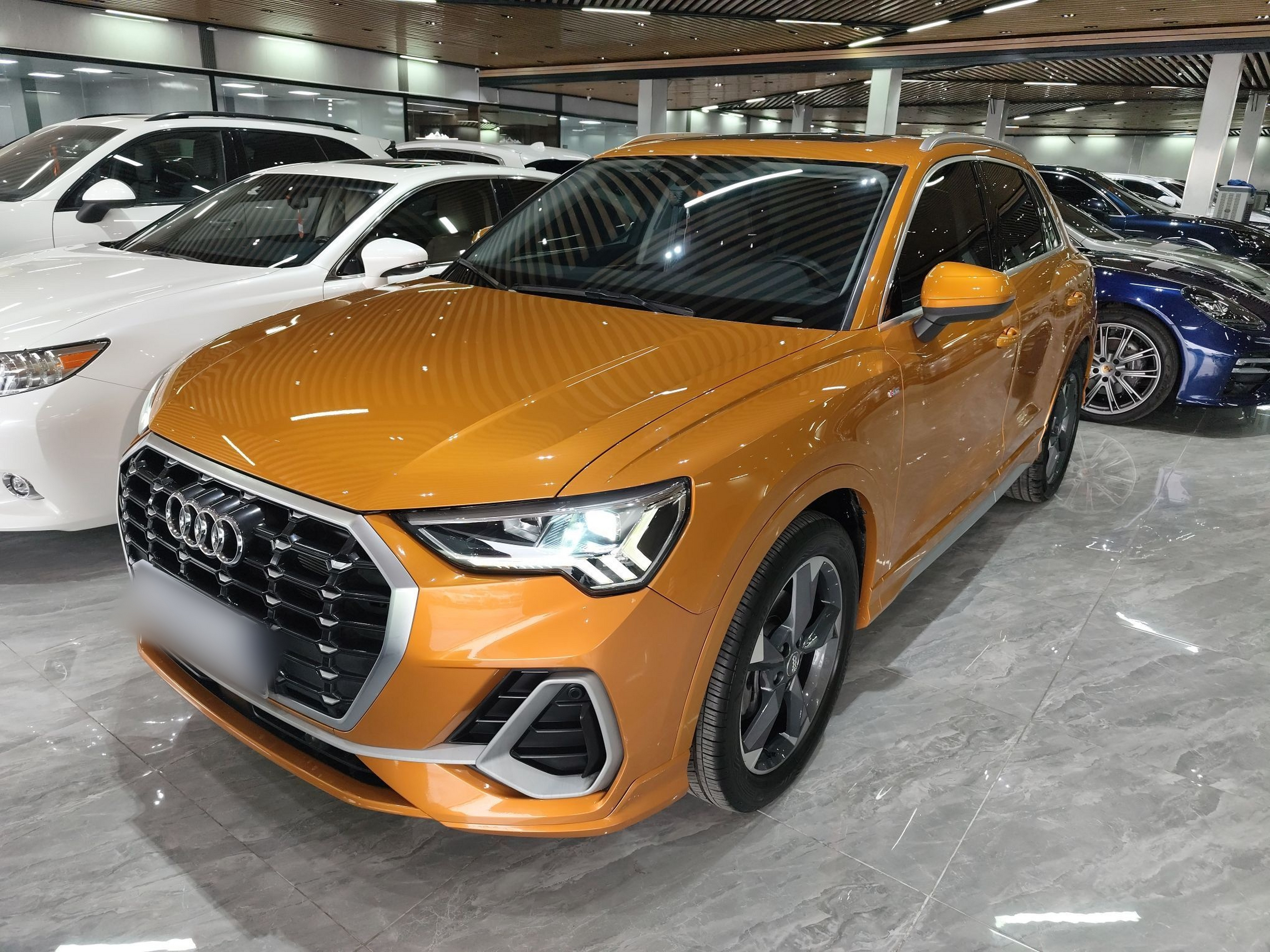 Под передней частью автомобиля