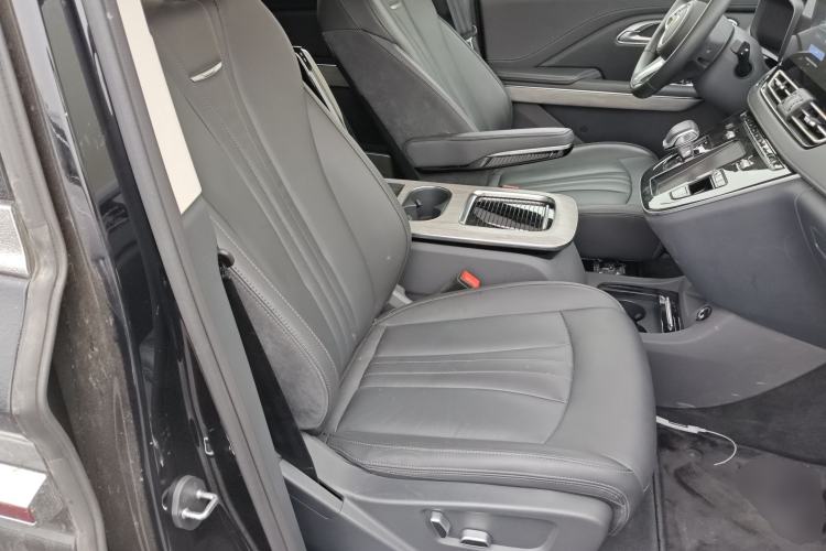 Used Hongqi HQ9 PHEV 2024 2.0T Four-Wheel Drive Business Edition
