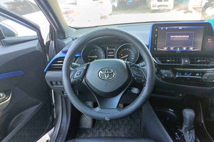 Used Toyota IZOA 2020 2.0L Yichi Version
