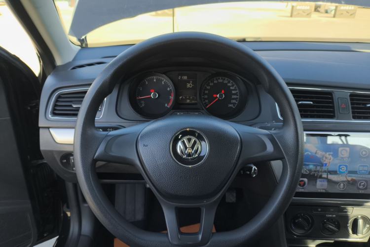 Used Volkswagen Lavida 2017 1.6L Manual Fashion Edition
