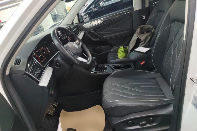 Used Volkswagen Tiguan L 2024 300TSI Automatic Two-Wheel Drive Smart Edition
