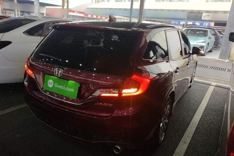 Used Honda Jade 2017 1.8L automatic Comfort version 5 seats