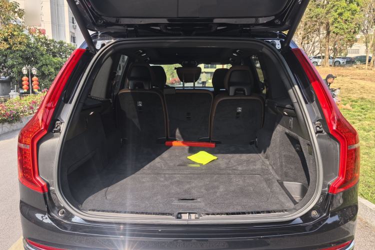 Used Volvo XC90 2023 B5 SmartDrive Luxury Edition 5 Seats