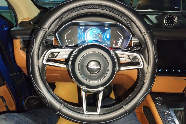 Used Zotye SR9 2017 2.0T Automatic Ultimate Dream Edition