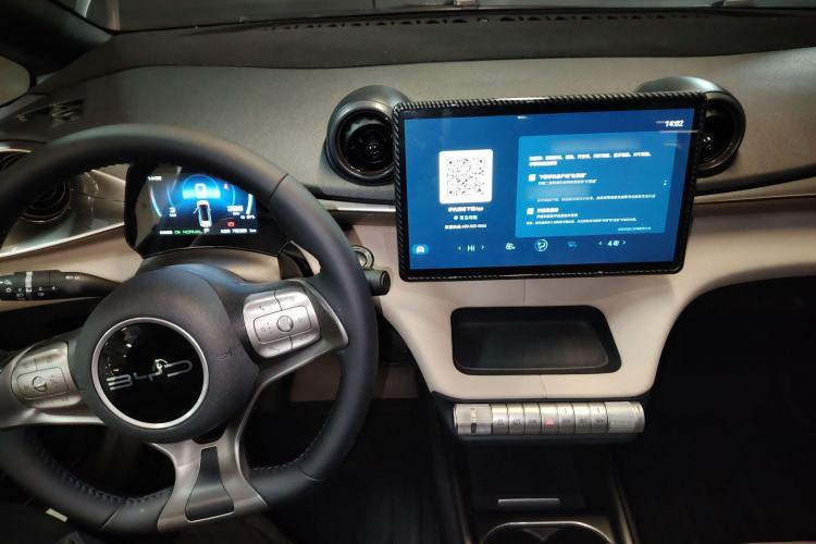 Used BYD Dolphin 2023 420 km Fashion Edition
