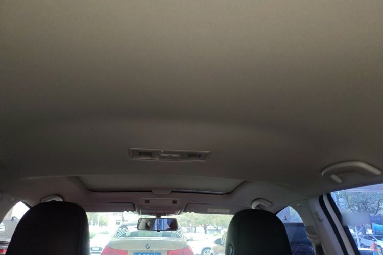 Used Volkswagen Golf 2017 230TSI Automatic Comfort Edition – Celebrating Milestone of One Million Units
