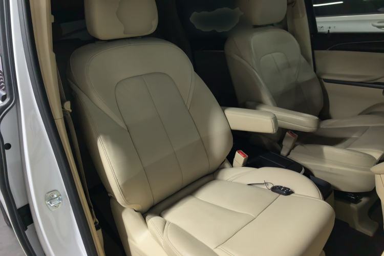 Used Buick GL8 2023 ES Lu Zun Deluxe Model