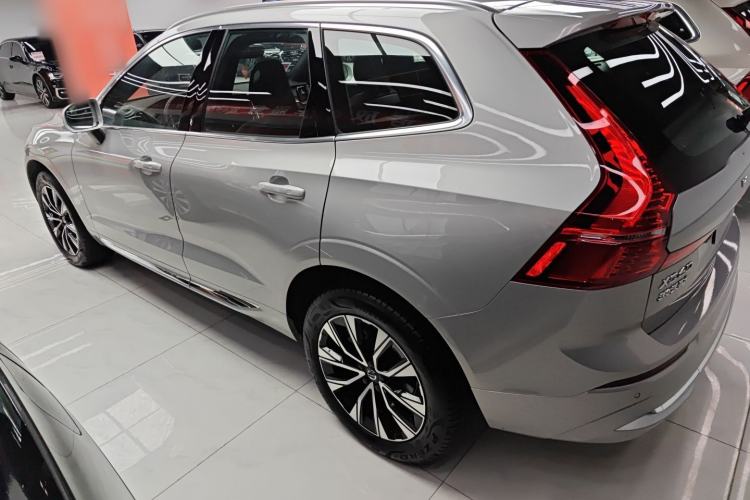 Used Volvo XC60 2025 B5 Four-Wheel Drive Smart & Advanced Luxury Edition
