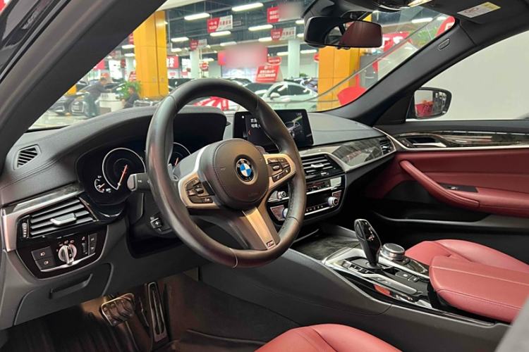 Used BMW 5 Series 2019 530Li Leading Model M Sport Package
