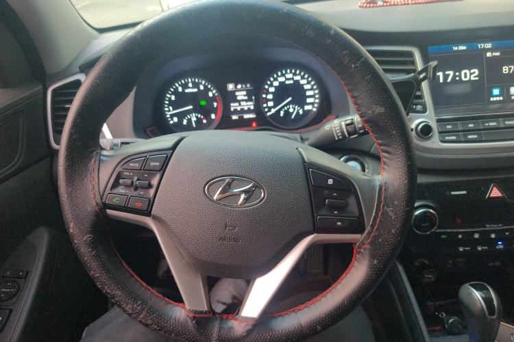 Used Hyundai Tucson 2018 1.6T Dual-Clutch Two-Wheel Drive 15th Anniversary Special Edition