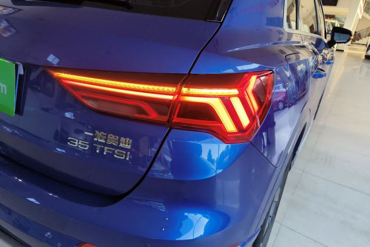 Used Audi Q3 2021 35 TFSI Fashion Dynamic Model
