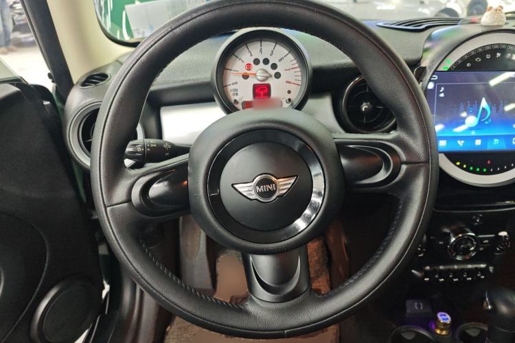 Used  MINI 2011 1.6L ONE