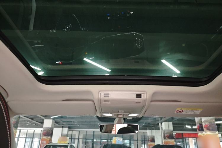 Used Volkswagen Tayron 2020 330TSI Two-Wheel Drive Luxury Smart Connectivity Version
