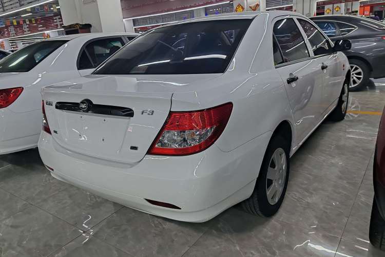 Used BYD F3 2012 Energy-Saving Edition 1.5L Manual Comfort Model
