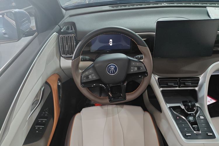 Used BYD Song Pro New Energy 2023 Champion Edition DM-i 110KM Beyond Model
