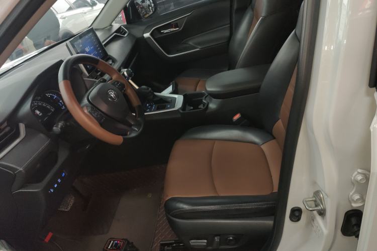 Used Toyota RAV4 2022 Dual-Engine 2.5L E-CVT Two-Wheel Drive Elite Edition
