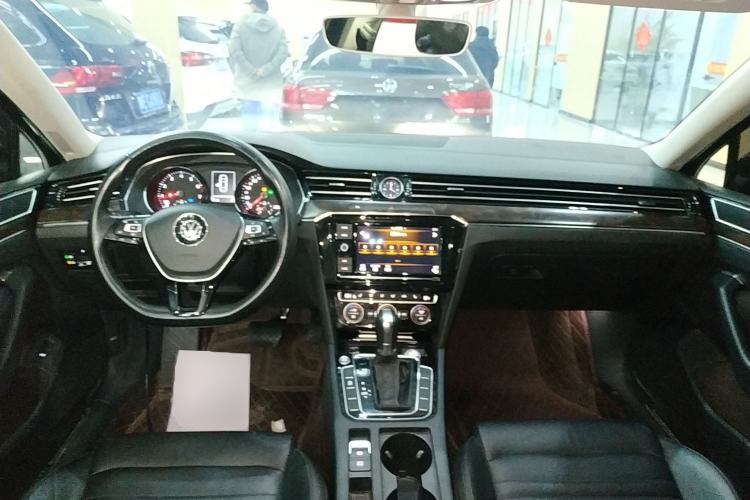 Used Volkswagen Magotan 2019 330TSI DSG Luxury Version China VI Standard
