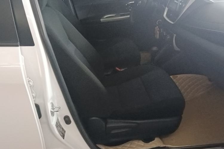 Used Toyota YARiS L 2016 Revised 1.5E CVT Charming Edition