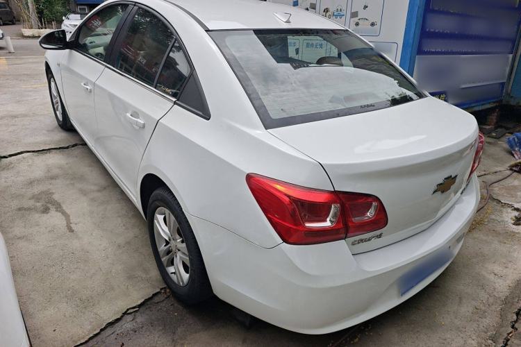 Used Chevrolet Cruze 2015 1.5L Classic SE MT
