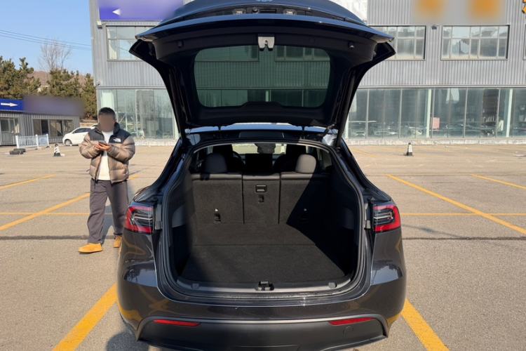 Used Tesla Model Y 2024 Rear-Wheel-Drive Version