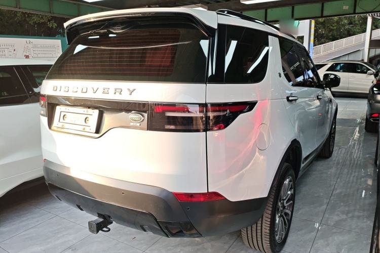 Used Land Rover Discovery 2018 2.0T SE
