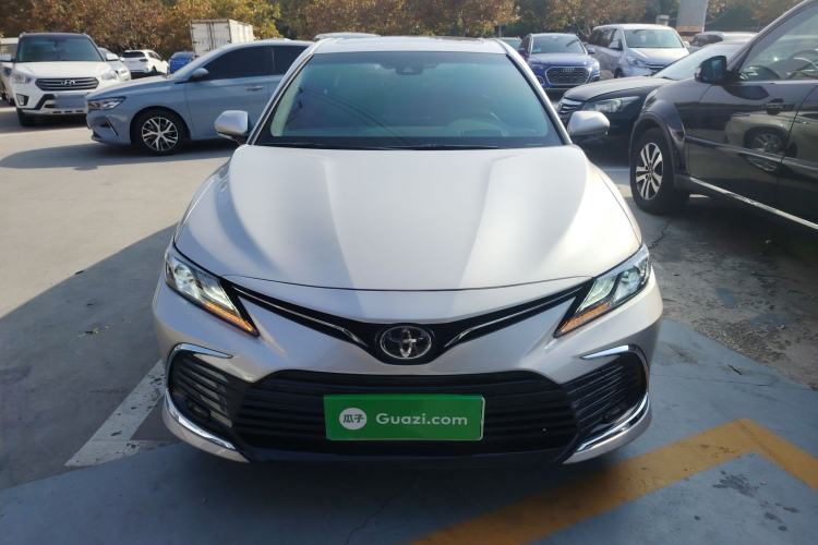 Used Toyota Camry 2021 2.0G Luxury Edition
