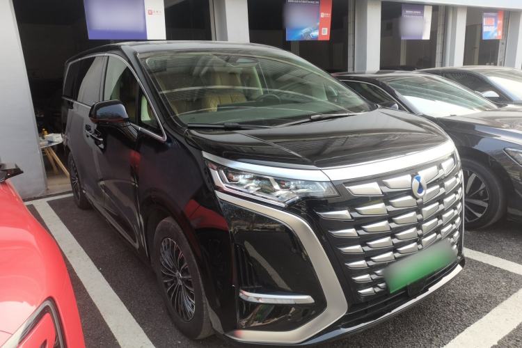 Used Denza D9 2024 DM-i 980 Four-Wheel Drive Prestige Model
