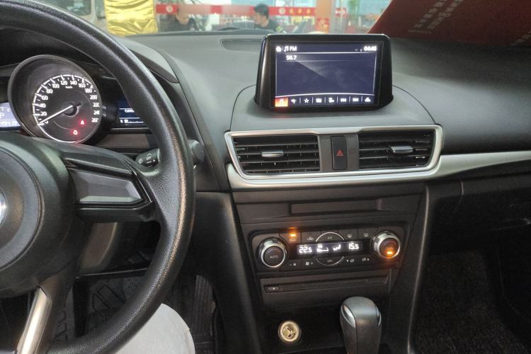 Used Mazda Mazda 3 Axela 2017 Hatchback 1.5L Automatic Luxury Model Emission Standard China V
