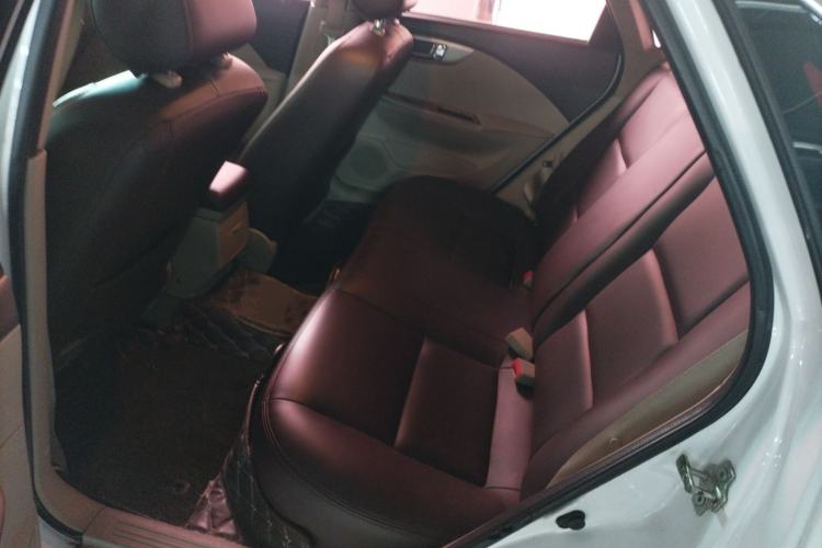 Used Buick Excelle 2015 1.5L Manual Classic Trim
