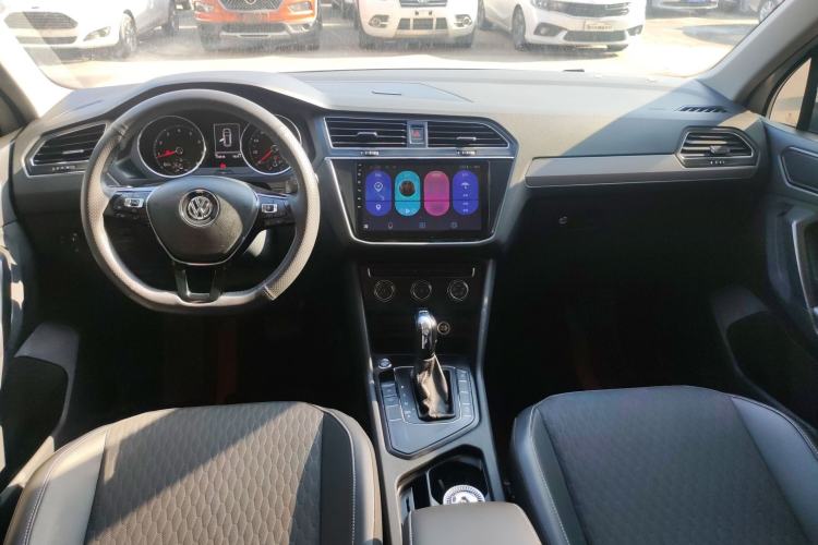 Used Volkswagen Tiguan L 2017 330TSI Automatic Two-Wheel Drive Luxury Edition
