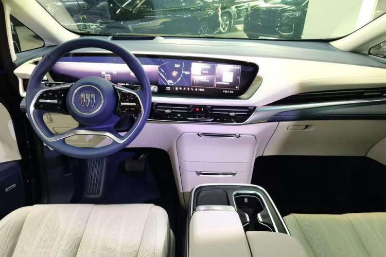 Used Buick Century 2023 2.0T Six-Seater Yinshi Edition
