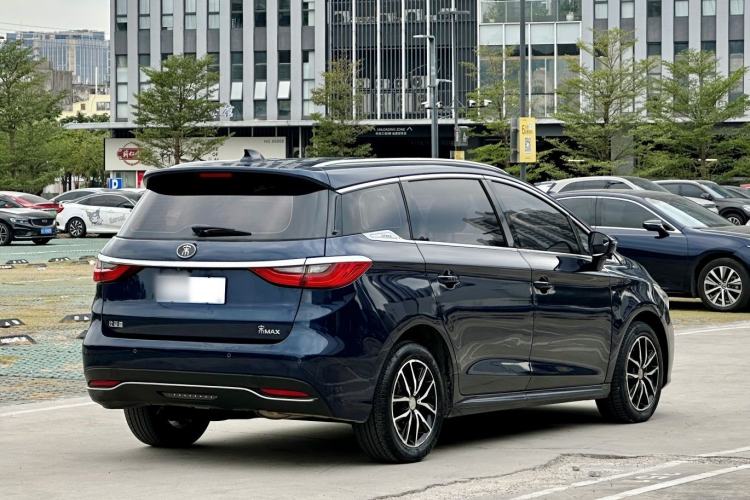 Used BYD Song MAX 2017 1.5T Automatic Smart Connect Elite 7-Seater
