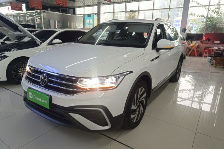 Used Volkswagen Tiguan L 2024 300TSI Automatic Two-Wheel Drive Smart Edition
