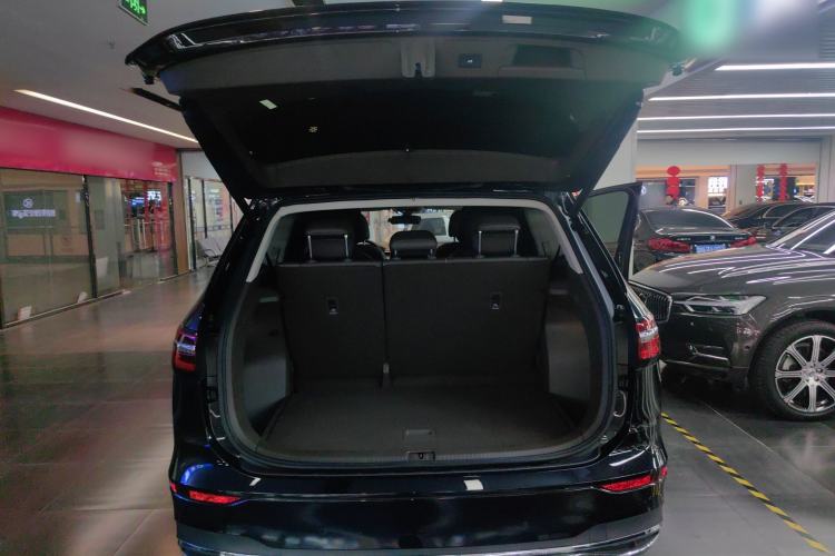 Used Volkswagen Viloran 2024 380TSI Premium Edition
