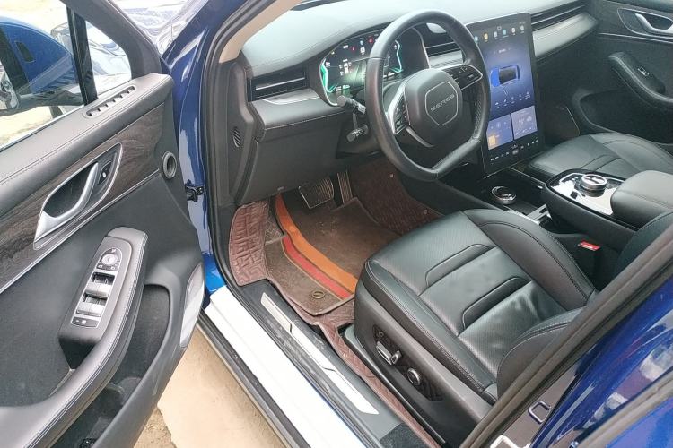 Used  SF5 2021 Four-Wheel Drive Freedom Expedition Edition
