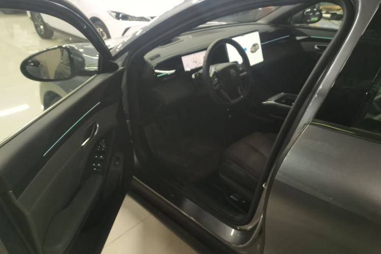 Used BYD Qin L 2025 EV 545KM Cloud Suspension Edition