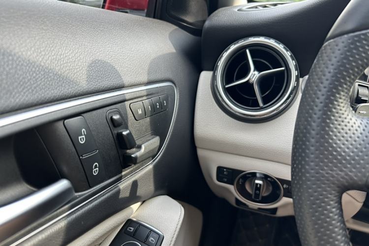 Used Mercedes-Benz GLA 2016 GLA 200 Sport Edition
