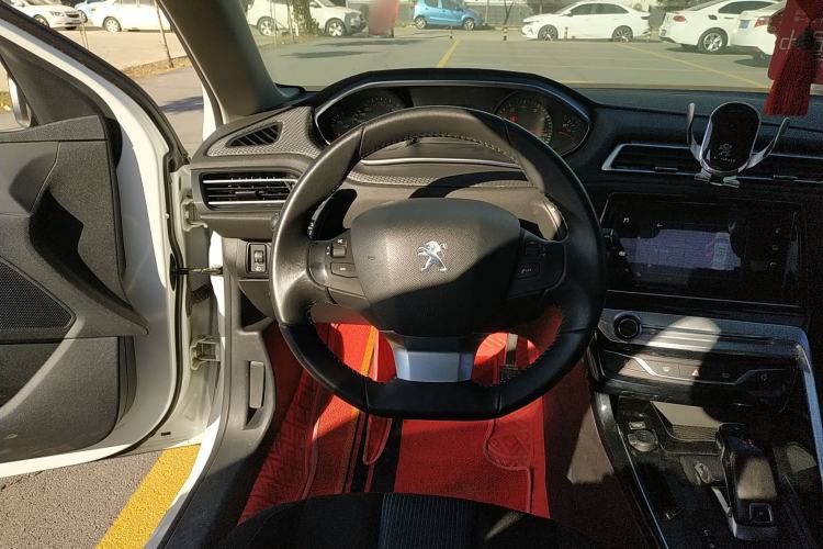 Used Peugeot 308 2019 230THP Automatic Luxury Edition China VI Standard