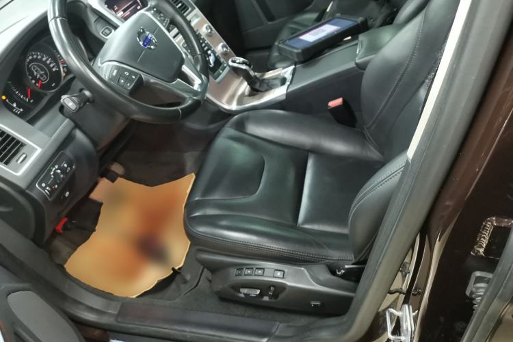 Used Volvo XC60 2017 T5 AWD Smart Upgrade Edition