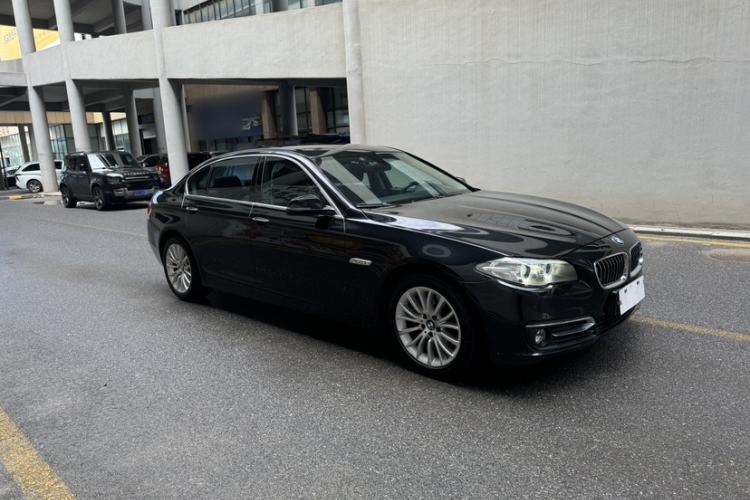 Used BMW 5 Series 2014 525Li Luxury Design Package
