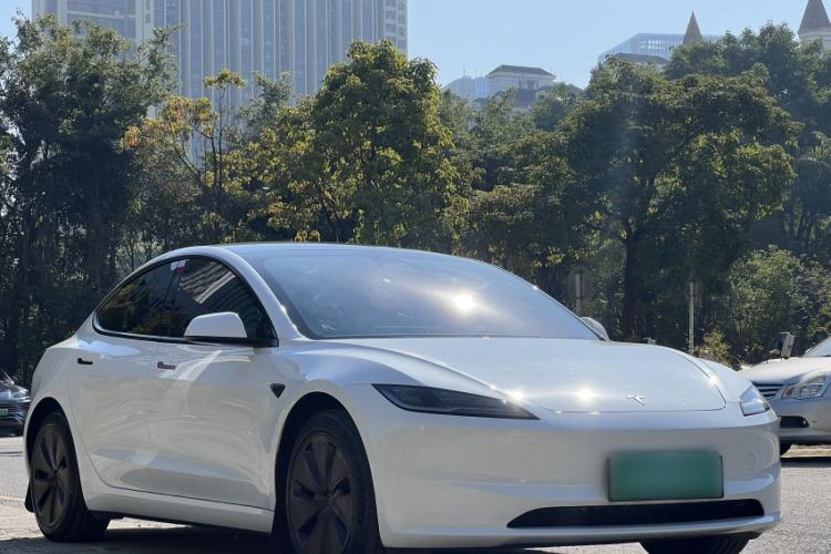 Used Tesla Model 3 2023 Rear-Wheel-Drive Version
