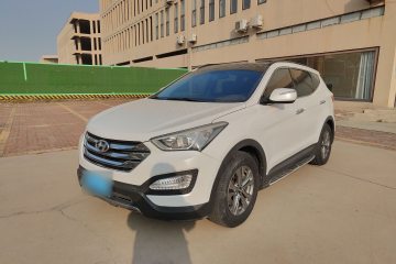 Used Hyundai Santa Fe 2015 2.0T Automatic Two-Wheel Drive Smart Version 5 Seats